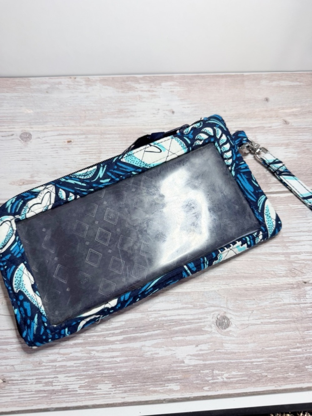 Vera Bradley RFID Tech Wristlet & Phone Case blue Nautical Shore Enough Print